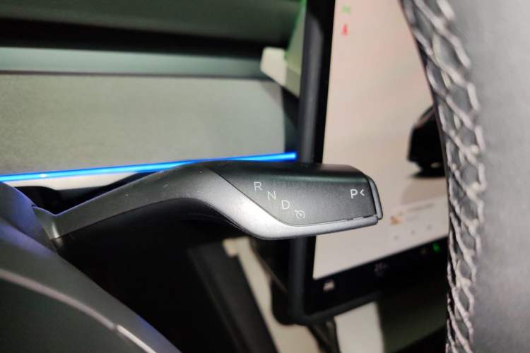 Used Tesla Model Y 2023 Rear-Wheel-Drive Version Gear Lever