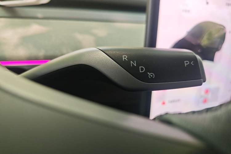 Used Tesla Model Y 2023 Rear-Wheel-Drive Version Gear Lever