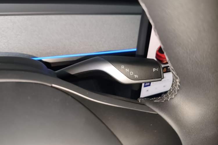Used Tesla Model Y 2023 Rear-Wheel-Drive Version Gear Lever