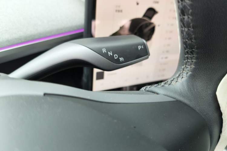 Used Tesla Model Y 2023 Rear-Wheel-Drive Version Gear Lever