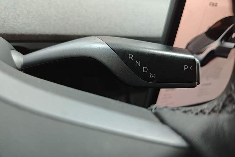 Used Tesla Model Y 2023 Rear-Wheel-Drive Version Gear Lever