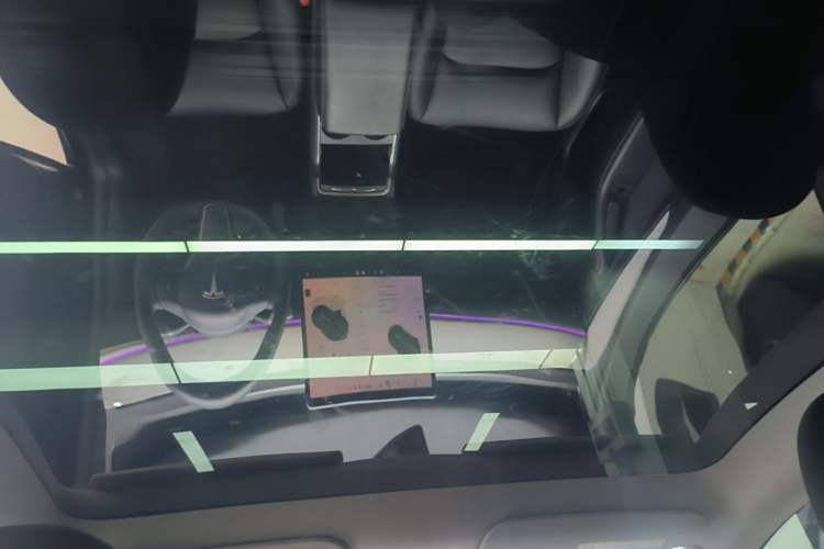 Used Tesla Model Y 2023 Rear-Wheel-Drive Version Headliner