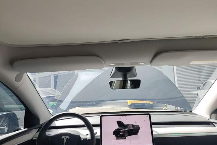 Used Tesla Model Y 2023 Rear-Wheel-Drive Version Headliner