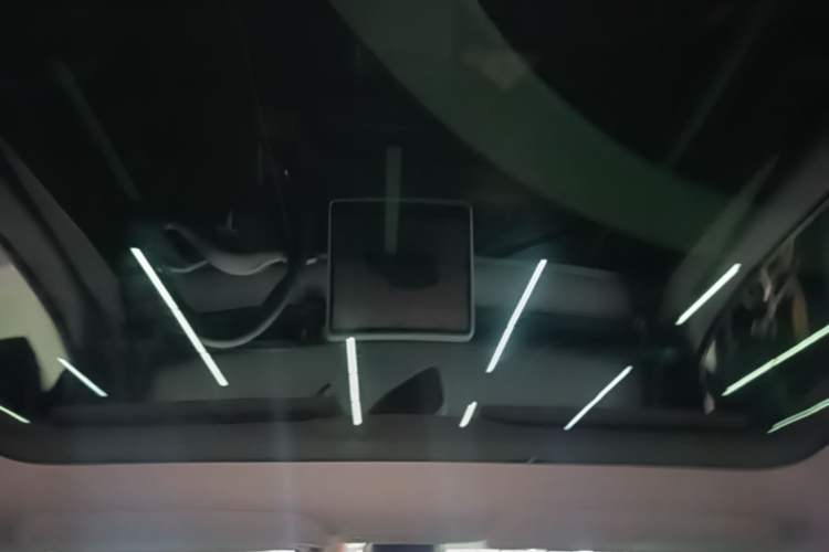 Used Tesla Model Y 2023 Rear-Wheel-Drive Version Headliner