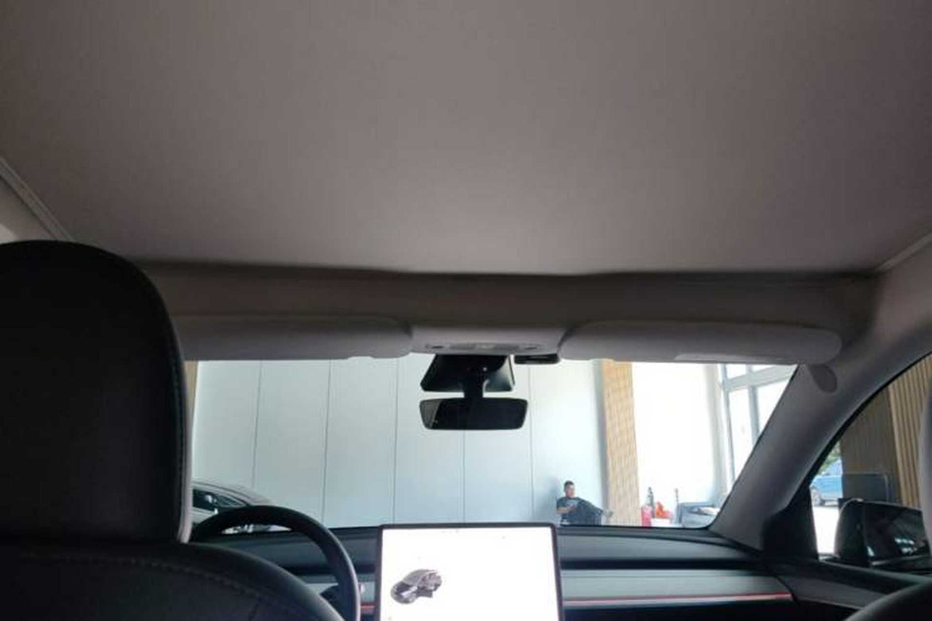 Used Tesla Model Y 2023 Rear-Wheel-Drive Version Headliner