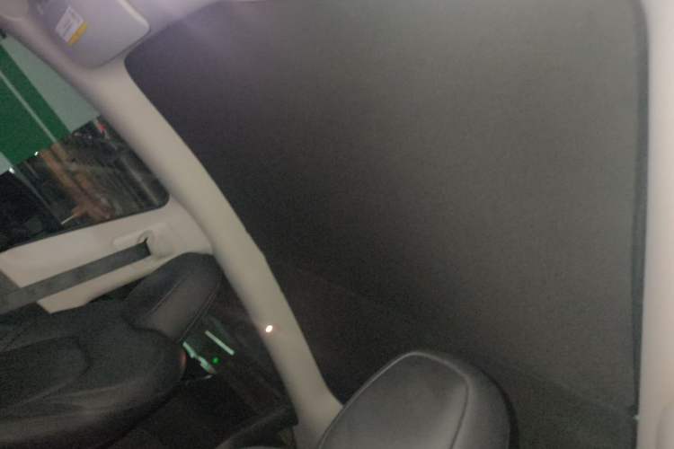 Used Tesla Model Y 2023 Rear-Wheel-Drive Version Headliner