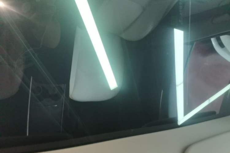 Used Tesla Model Y 2023 Rear-Wheel-Drive Version Headliner