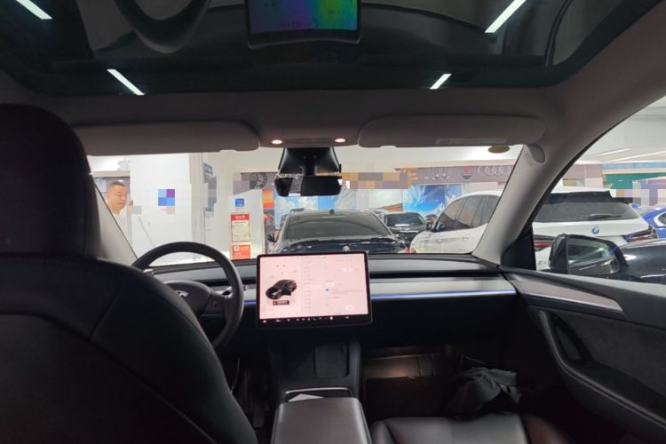 Used Tesla Model Y 2023 Rear-Wheel-Drive Version Headliner