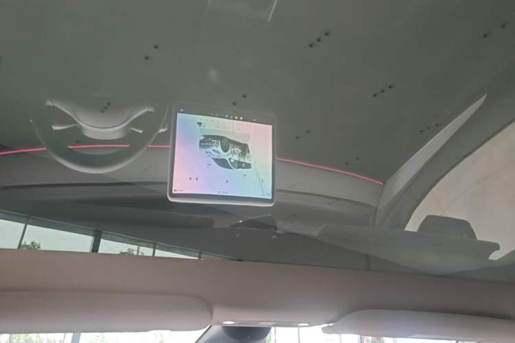 Used Tesla Model Y 2023 Rear-Wheel-Drive Version Headliner