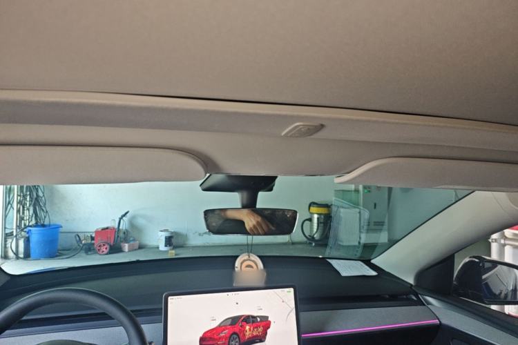 Used Tesla Model Y 2023 Rear-Wheel-Drive Version Headliner