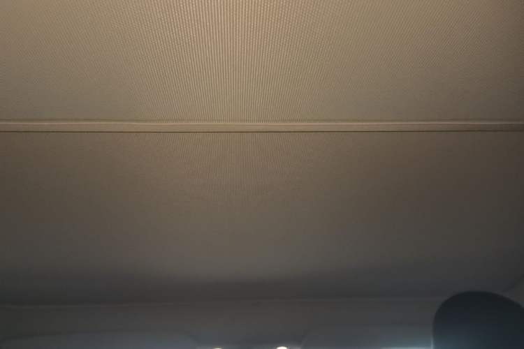 Used Tesla Model Y 2023 Rear-Wheel-Drive Version Headliner