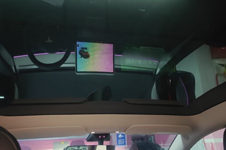 Used Tesla Model Y 2023 Rear-Wheel-Drive Version Headliner
