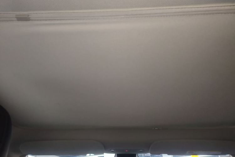 Used Tesla Model Y 2023 Rear-Wheel-Drive Version Headliner