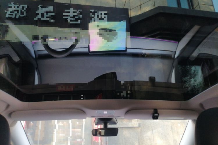 Used Tesla Model Y 2023 Rear-Wheel-Drive Version Headliner