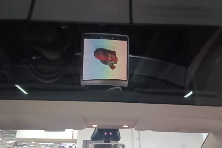 Used Tesla Model Y 2023 Long-Range All-Wheel-Drive Version Headliner