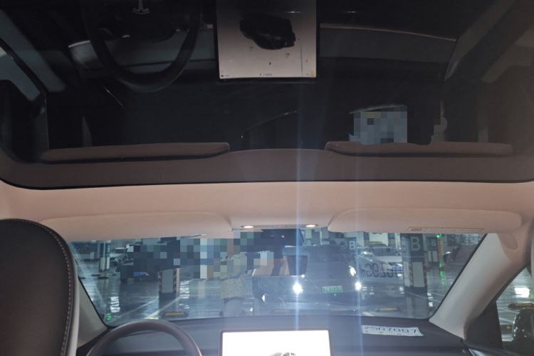 Used Tesla Model Y 2023 Rear-Wheel-Drive Version Headliner