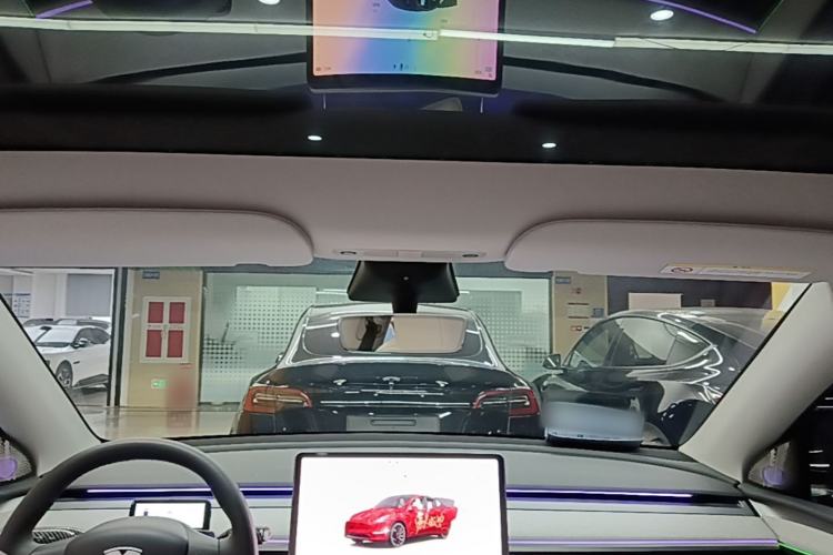 Used Tesla Model Y 2023 High-Performance All-Wheel-Drive Version Headliner