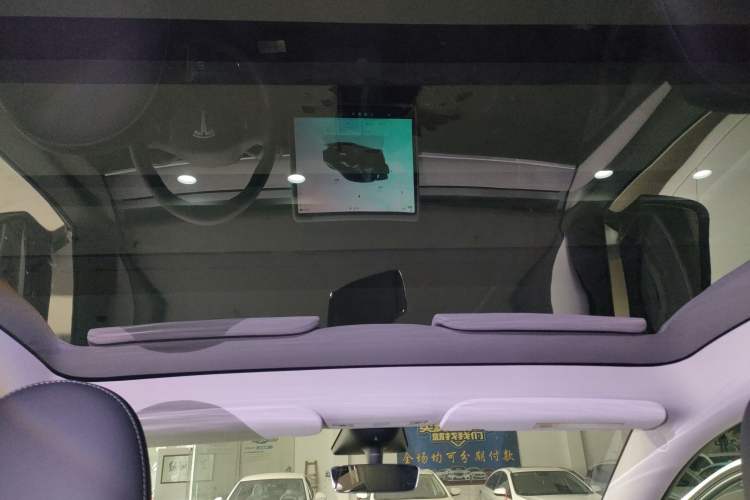 Used Tesla Model Y 2023 Rear-Wheel-Drive Version Headliner