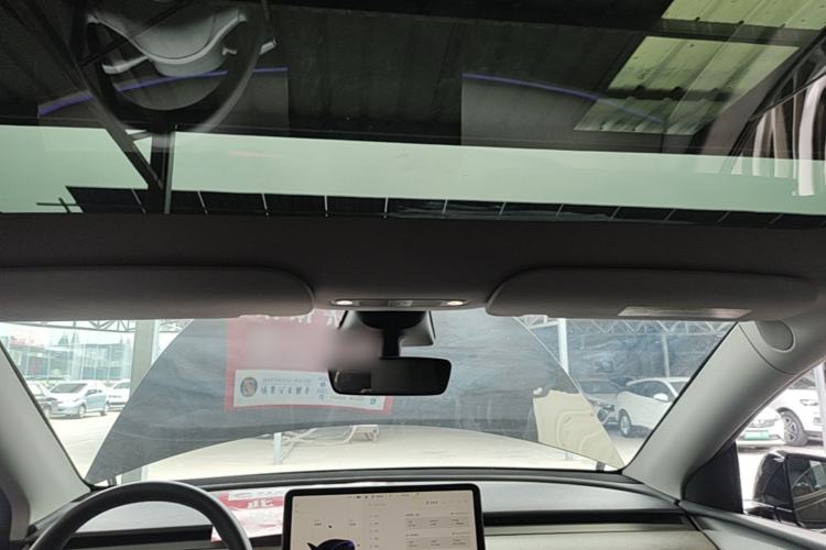 Used Tesla Model Y 2023 Rear-Wheel-Drive Version Headliner