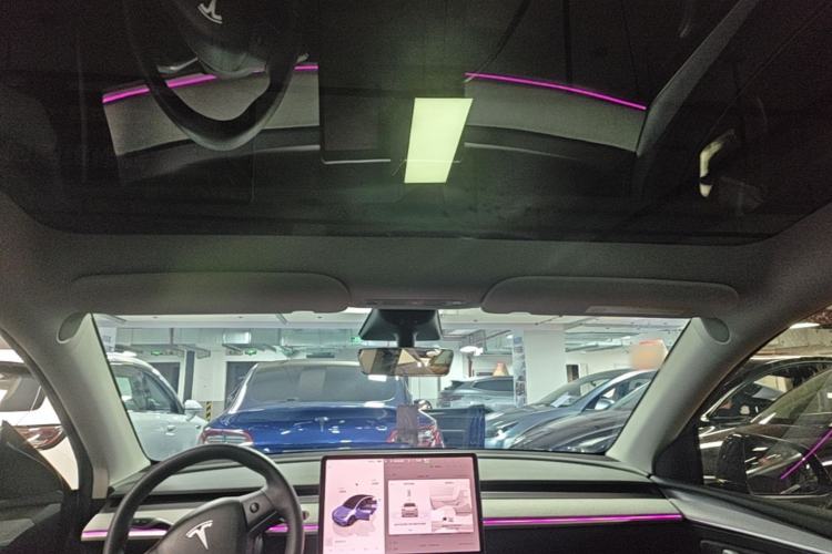 Used Tesla Model Y 2023 Rear-Wheel-Drive Version Headliner