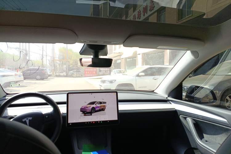 Used Tesla Model Y 2023 Rear-Wheel-Drive Version Headliner