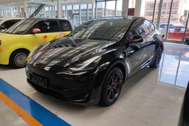 Used Tesla Model Y 2023 Rear-Wheel-Drive Version