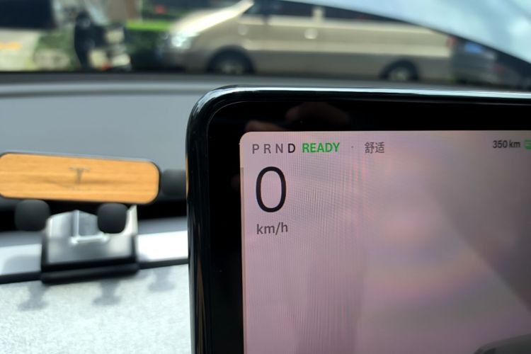 Used Tesla Model Y 2023 High-Performance All-Wheel-Drive Version Instrument Cluster