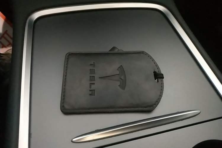 Used Tesla Model Y 2023 Rear-Wheel-Drive Version Interior 1