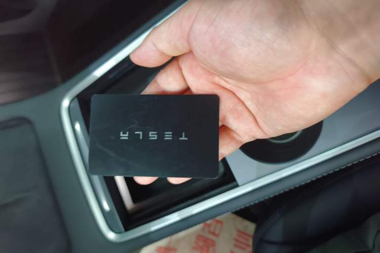 Used Tesla Model Y 2023 Rear-Wheel-Drive Version Interior 1