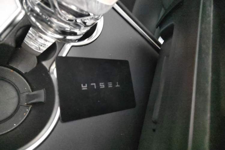 Used Tesla Model Y 2023 Rear-Wheel-Drive Version Interior 1