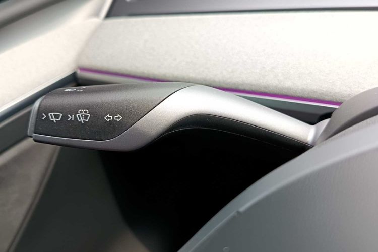 Used Tesla Model Y 2023 Rear-Wheel-Drive Version Interior 3