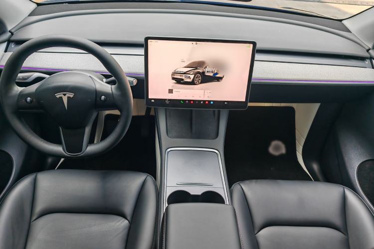 Used Tesla Model Y 2023 Rear-Wheel-Drive Version Interior 4