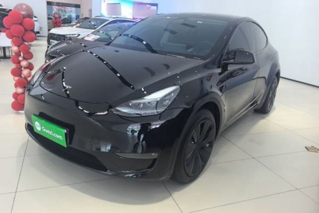 Used Tesla Model Y 2023 Long-Range All-Wheel-Drive Version
