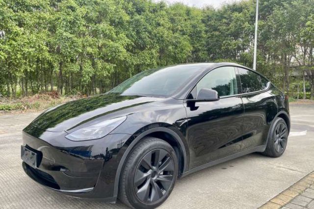 Used Tesla Model Y 2023 Rear-Wheel-Drive Version