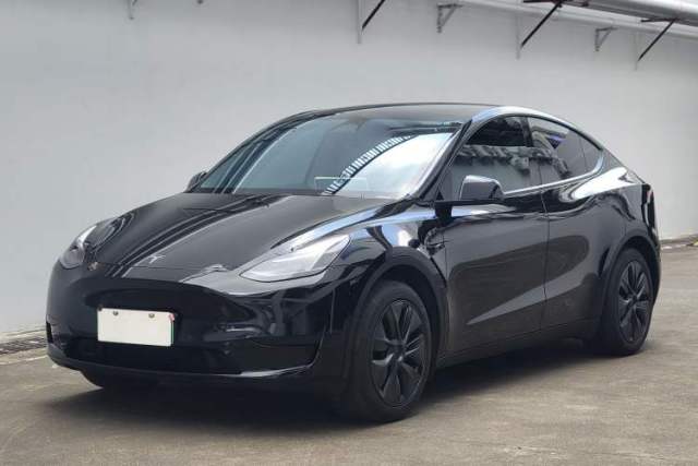 Used Tesla Model Y 2023 Rear-Wheel-Drive Version