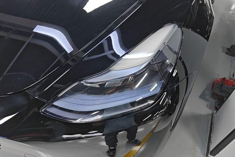 Used Tesla Model Y 2023 Long-Range All-Wheel-Drive Version Left Front Headlight