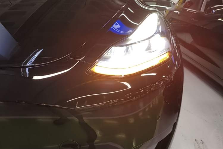 Used Tesla Model Y 2023 Rear-Wheel-Drive Version Left Front Headlight