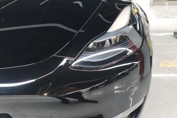 Used Tesla Model Y 2023 Long-Range All-Wheel-Drive Version Left Front Headlight
