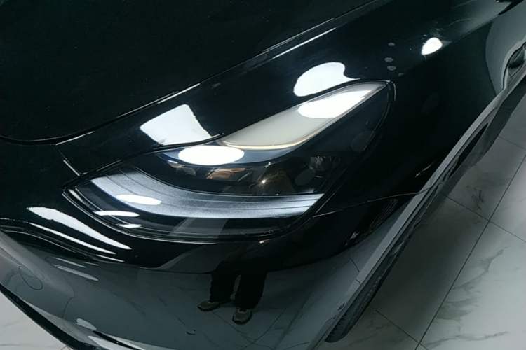 Used Tesla Model Y 2023 Long-Range All-Wheel-Drive Version Left Front Headlight