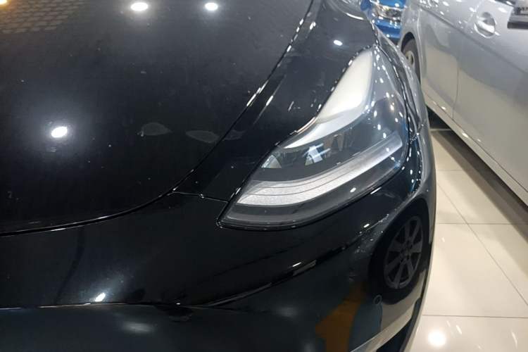 Used Tesla Model Y 2023 Long-Range All-Wheel-Drive Version Left Front Headlight