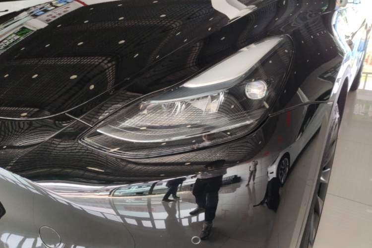 Used Tesla Model Y 2023 Long-Range All-Wheel-Drive Version Left Front Headlight