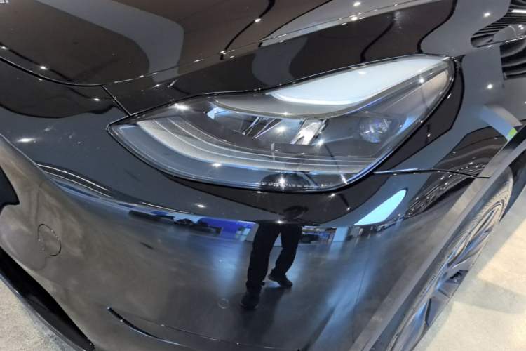 Used Tesla Model Y 2023 Rear-Wheel-Drive Version Left Front Headlight