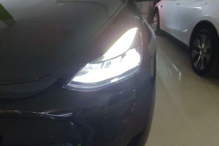Used Tesla Model Y 2023 Rear-Wheel-Drive Version Left Front Headlight