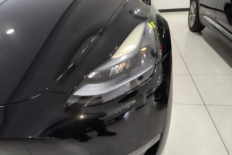 Used Tesla Model Y 2023 Long-Range All-Wheel-Drive Version Left Front Headlight