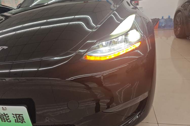 Used Tesla Model Y 2023 Long-Range All-Wheel-Drive Version Left Front Headlight