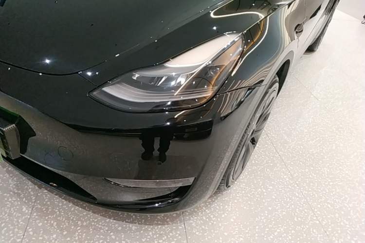 Used Tesla Model Y 2023 Long-Range All-Wheel-Drive Version Left Front Headlight