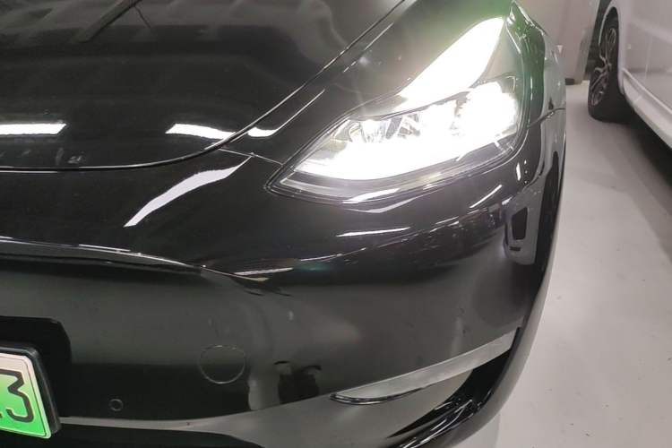 Used Tesla Model Y 2023 Long-Range All-Wheel-Drive Version Left Front Headlight