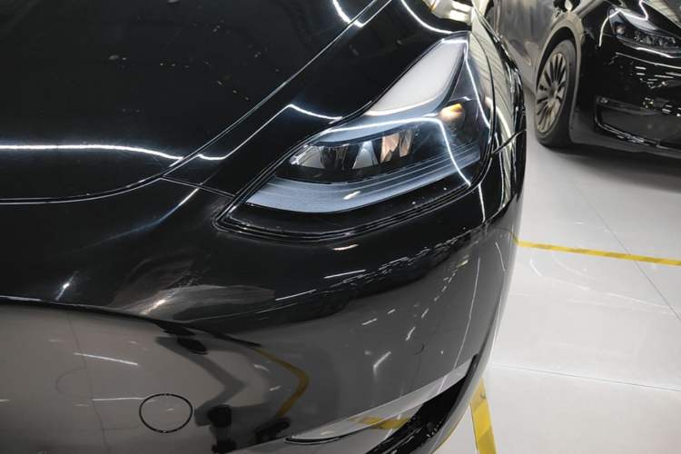 Used Tesla Model Y 2023 Long-Range All-Wheel-Drive Version Left Front Headlight