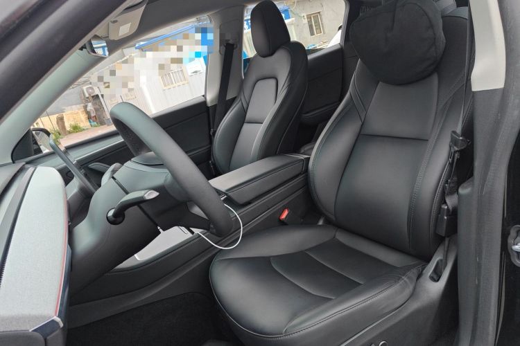 Used Tesla Model Y 2023 Rear-Wheel-Drive Version Left Front Seat