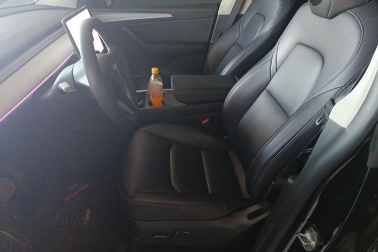 Used Tesla Model Y 2023 Rear-Wheel-Drive Version Left Front Seat